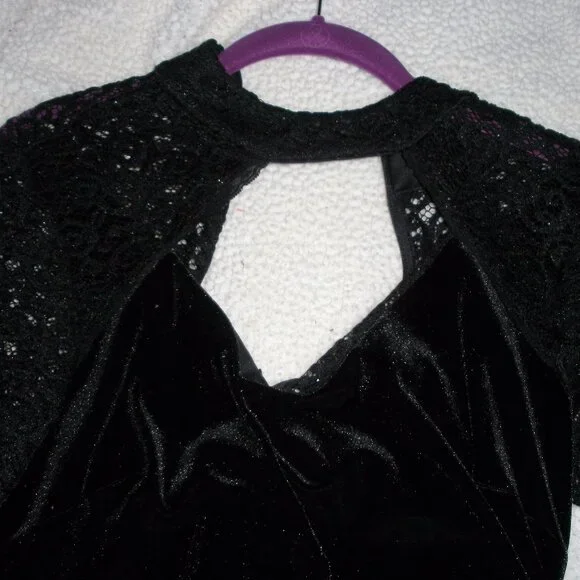 Boston Proper black velvet & lace top SZ M - Picture 6 of 6